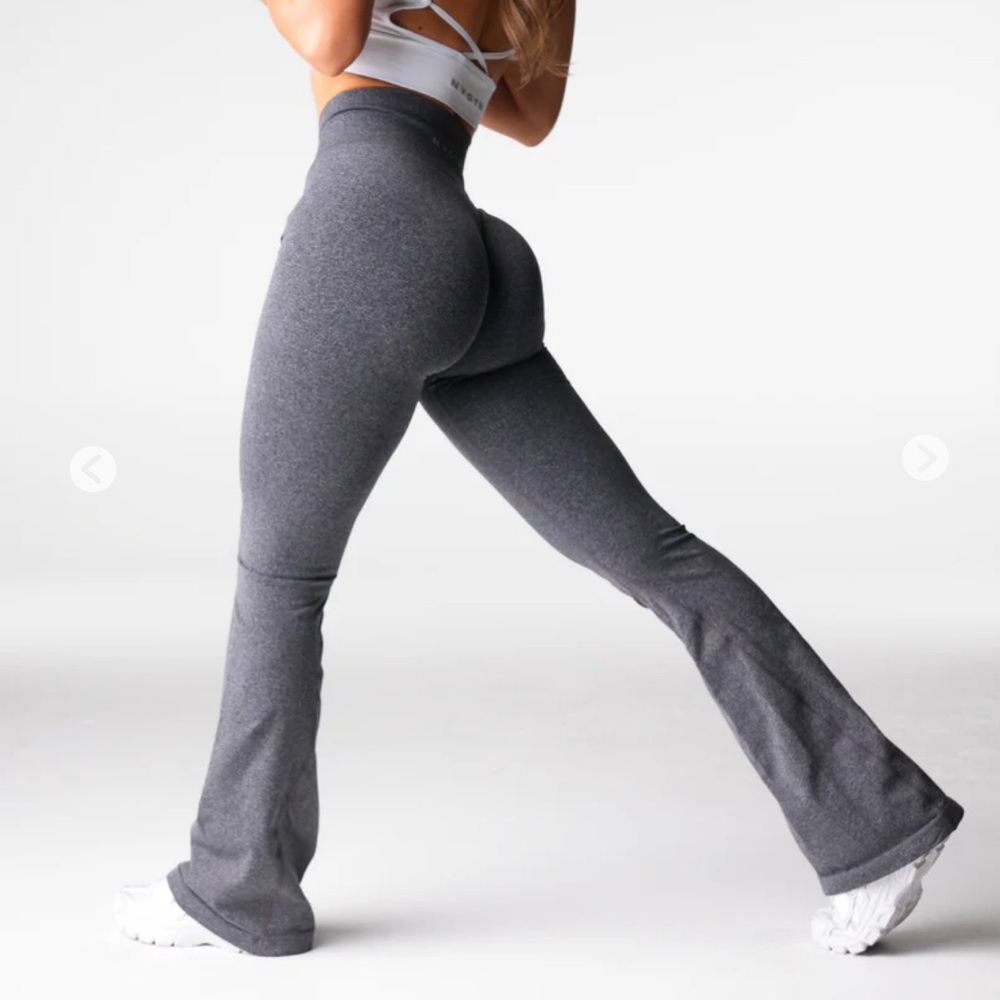 NVGTN Speckled Iconic Seamless Flare Leggings